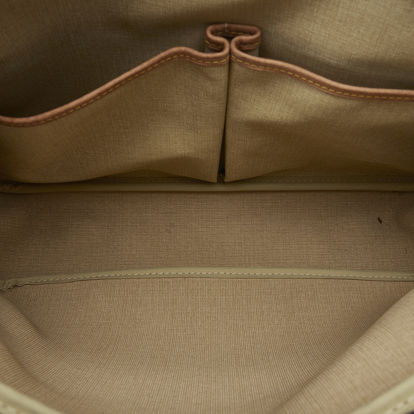 LOUIS VUITTON Monogram Reporter GM Crossbody Bag - Picture 5 of 10